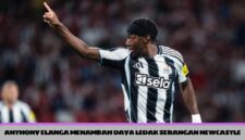 Kenali profil lengkap Anthony Elanga, winger cepat andalan Newcastle United asal Swedia. Simak biografi, perjalanan karier, posisi bermain, prestasi, hingga kiprahnya bersama tim nasional Swedia.