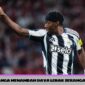 Kenali profil lengkap Anthony Elanga, winger cepat andalan Newcastle United asal Swedia. Simak biografi, perjalanan karier, posisi bermain, prestasi, hingga kiprahnya bersama tim nasional Swedia.