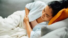 Cara mengatasi asam lambung naik pada malam hari secara alami