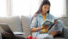 Menurut Kamu Literasi Itu Penting atau Tidak