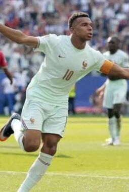 Update Top Skor Piala Dunia 2026: Mbappe dan Messi Masih Memimpin di Puncak!