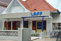 Kenali Laff Coffee Malang, coffee shop bergaya heritage dengan suasana nyaman, menu kopi spesial, pastry, dan tempat ideal untuk bekerja.