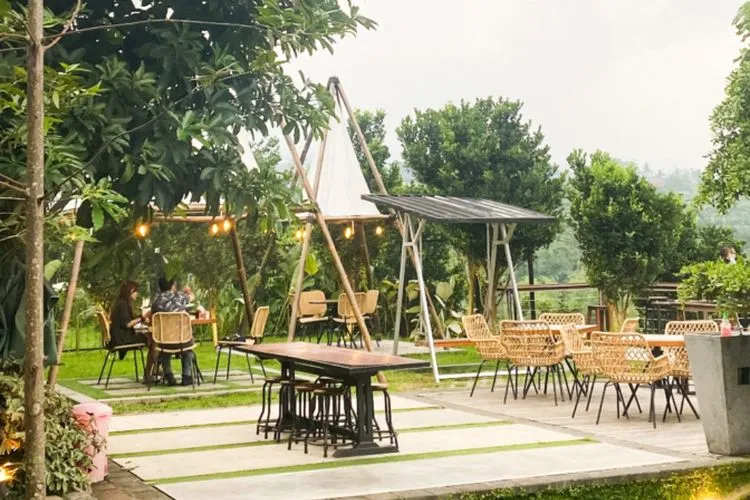 Kanvill Dau Malang: Restoran Grill with View dengan Panorama Alam yang Memikat