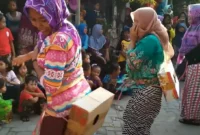  Lomba 17 Agustus Lucu untuk Ibu-ibu