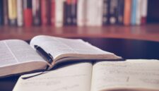 Mengapa Kita Harus Mencintai Sejarah