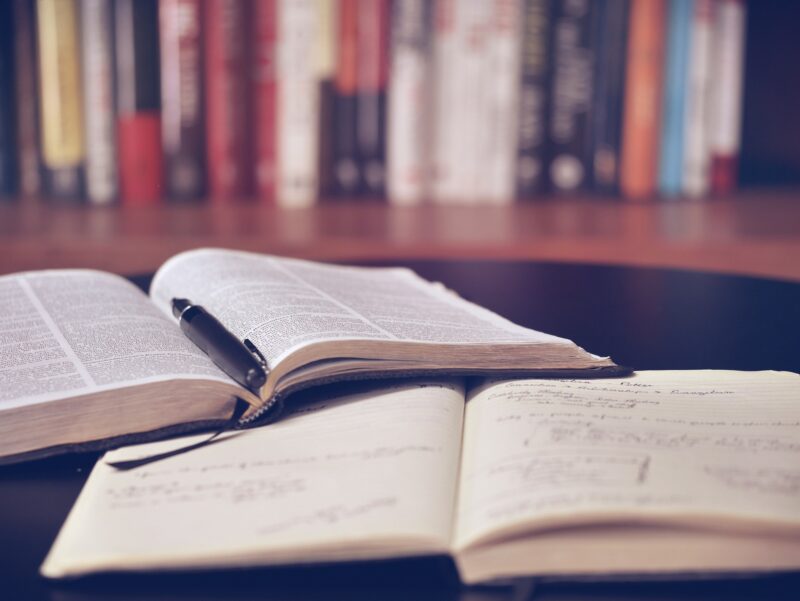 Mengapa Kita Harus Mencintai Sejarah