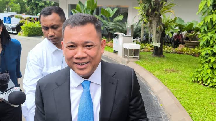 Presiden Prabowo Tunjuk Haji Isam Tangani Kebakaran Hutan di Kalimantan