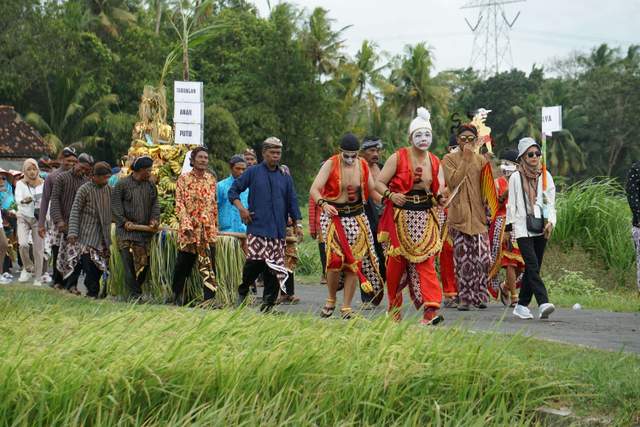 Upaya Apa yang akan Kamu Lakukan untuk Melestarikan Budaya yang Ada di Indonesia Seperti NTT