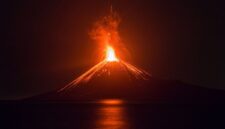 Gunung Anak Krakatau Erupsi