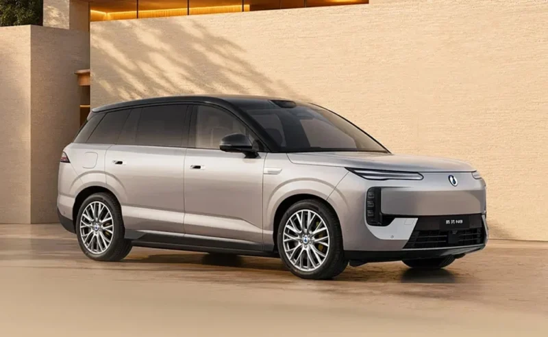 spesifikasi SUV listrik denza N8L EV
