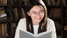 Bagaimana Cermin Orang yang Memiliki Sifat Kreatif, Produktif, dan Inovatif di Era Modern