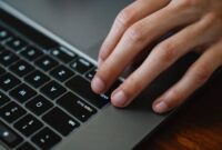 Kenapa Keyboard Laptop Tidak Bisa Mengetik