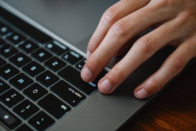 Kenapa Keyboard Laptop Tidak Bisa Mengetik