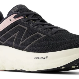 3 Rekomendasi Sepatu Lari yang Nyaman untuk Jalan Kaki, Ada Hoka hingga New Balance