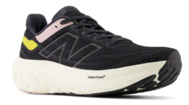 3 Rekomendasi Sepatu Lari untuk Jalan Kaki, Hoka hingga New Balance