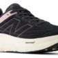 3 Rekomendasi Sepatu Lari untuk Jalan Kaki, Hoka hingga New Balance