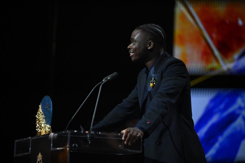 Socrates Award Itu Apa