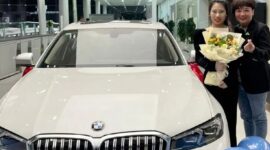 mengapa bos restoran china menghadiahi karyawannya mobil BMW